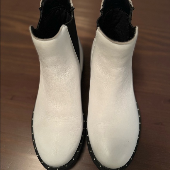 Sorel Women’s Lennox Chelsea Boot - Picture 6 of 10